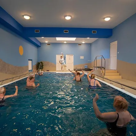 Ld Palace Ii & Kur 4*